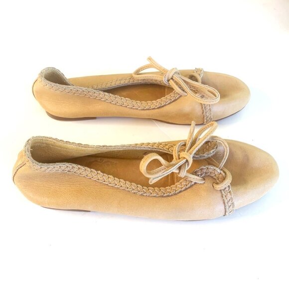 Bali ELF Made By Hand Leather Slip On Ballet Flats Tan Women’s Size 6 - Picture 6 of 6